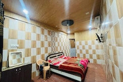 Hotel Friends Corner Anandpur Sahib, Garhshankar