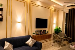 The Perfect Couple's Getaway House of Grace, Greater Noida