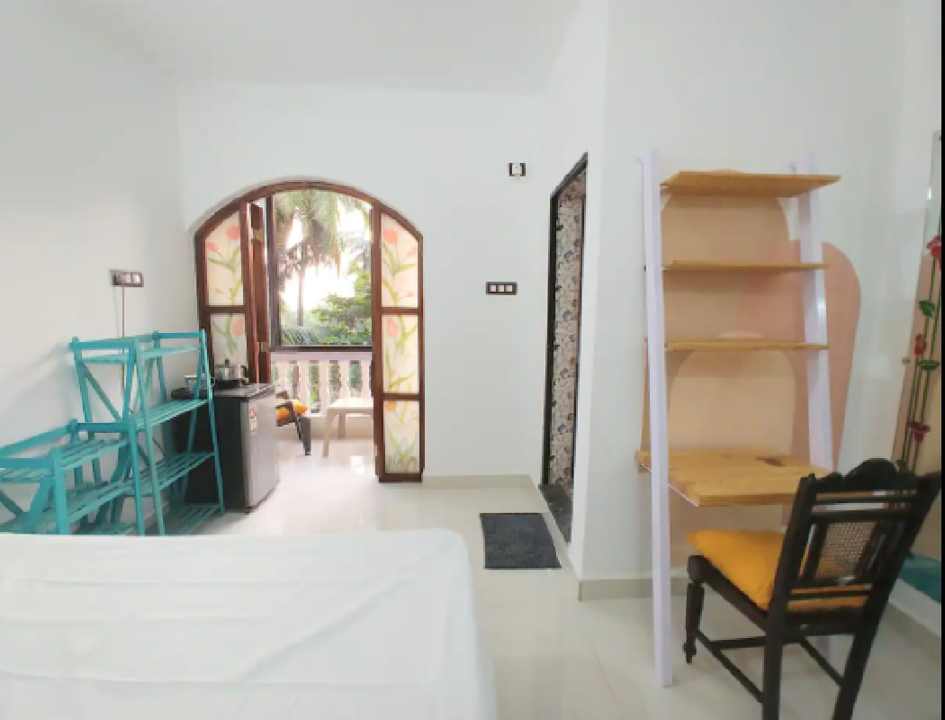 A Lorenzo's BeachBoho- The Hornbill Superior Room - Tap to explore photos