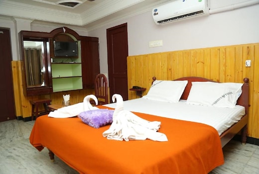 HOTEL NANDHA