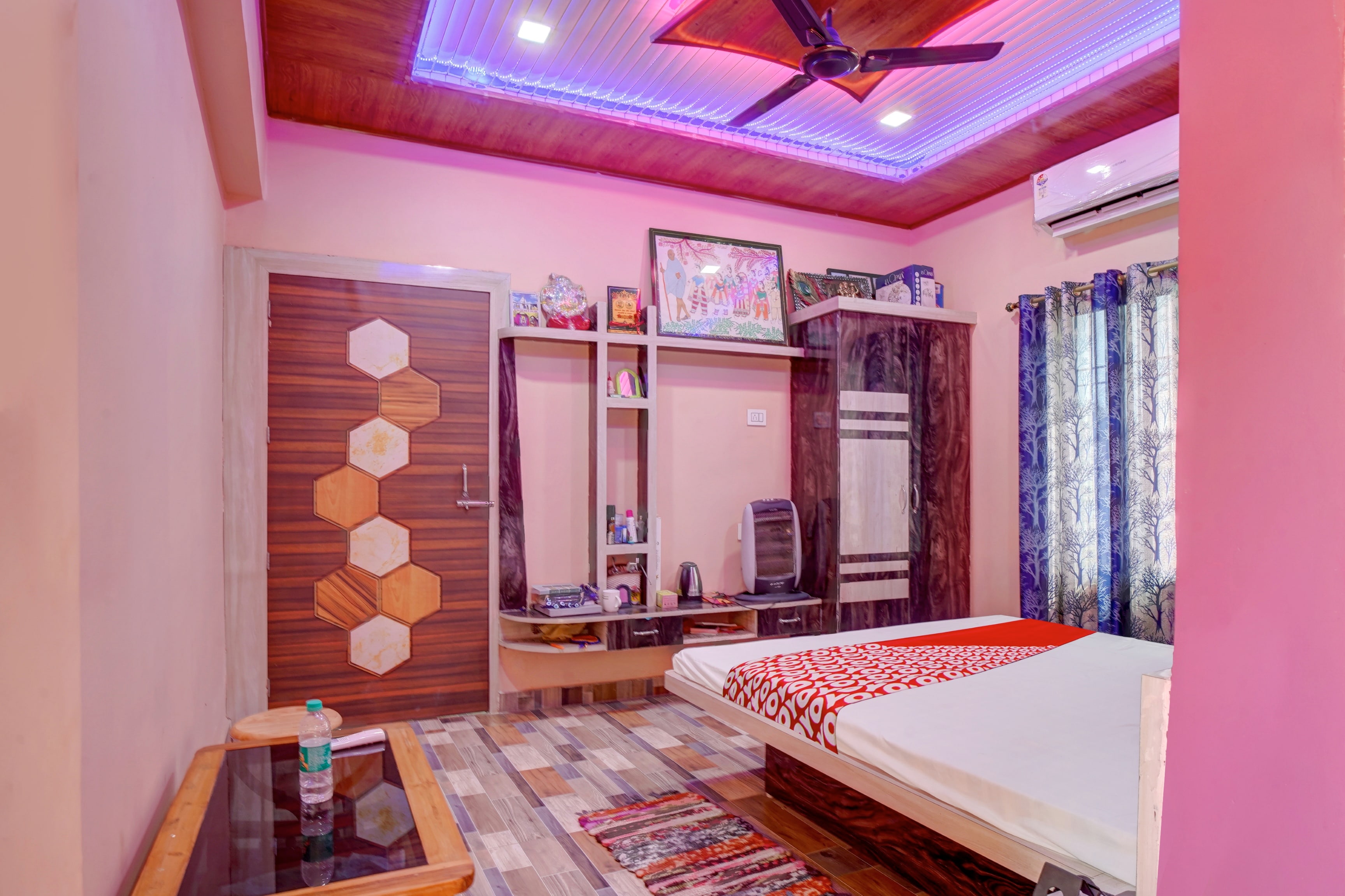 Hotel O 813893 Hotel Siddhi Vinayak - Tap to explore photos