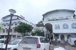 Hotel soni international, Parauna