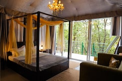 Deodar I Luxury Tent Retreat in Majkhali, Ranikhet