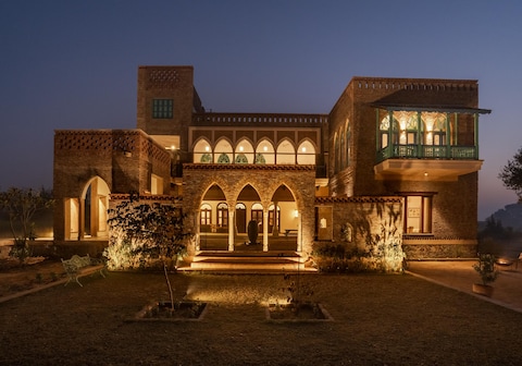 LohonoStays Beri house