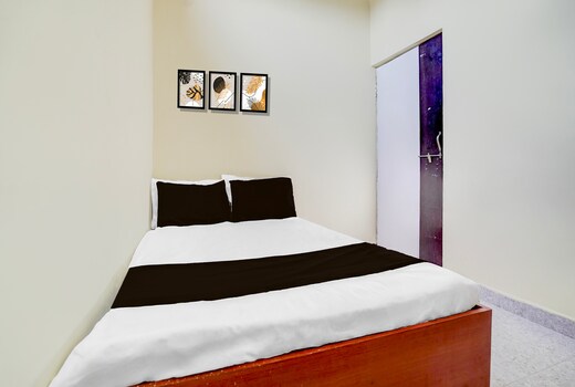 Hotel O Yogiraj Mini Kokakan Restaurant & Lodging