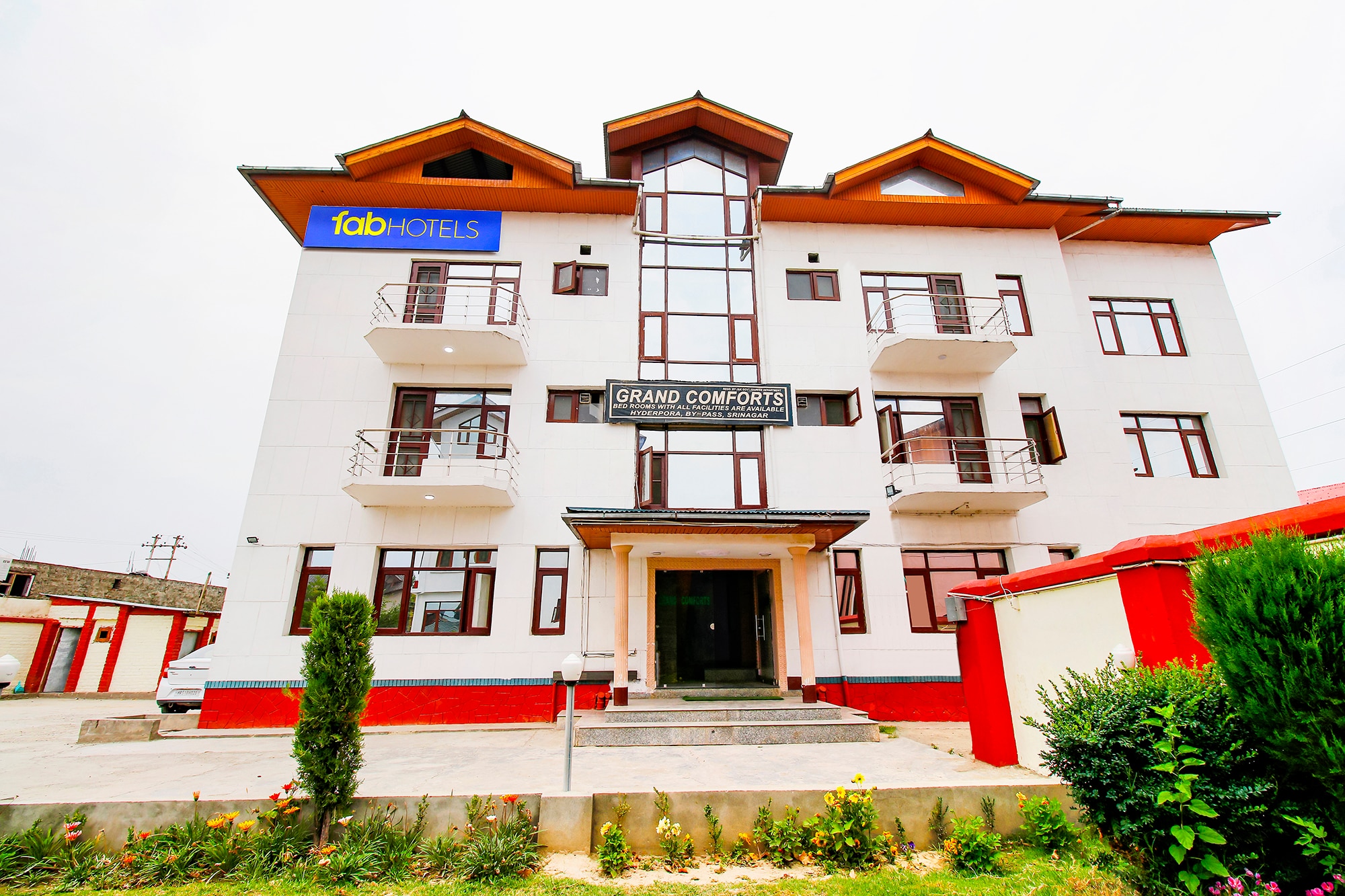 FabHotel Grand Comforts Near Airport - Tap to explore photos