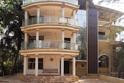 Madhusudha Jambhulpada- Villa by the river Amba, Pali, Maharashtra