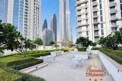 Luxury 1-Bedroom Apartment At Burj Crown, Dubai