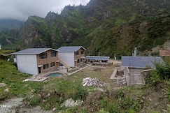 The nawalam swiss resort yamnotri, Yamunotri