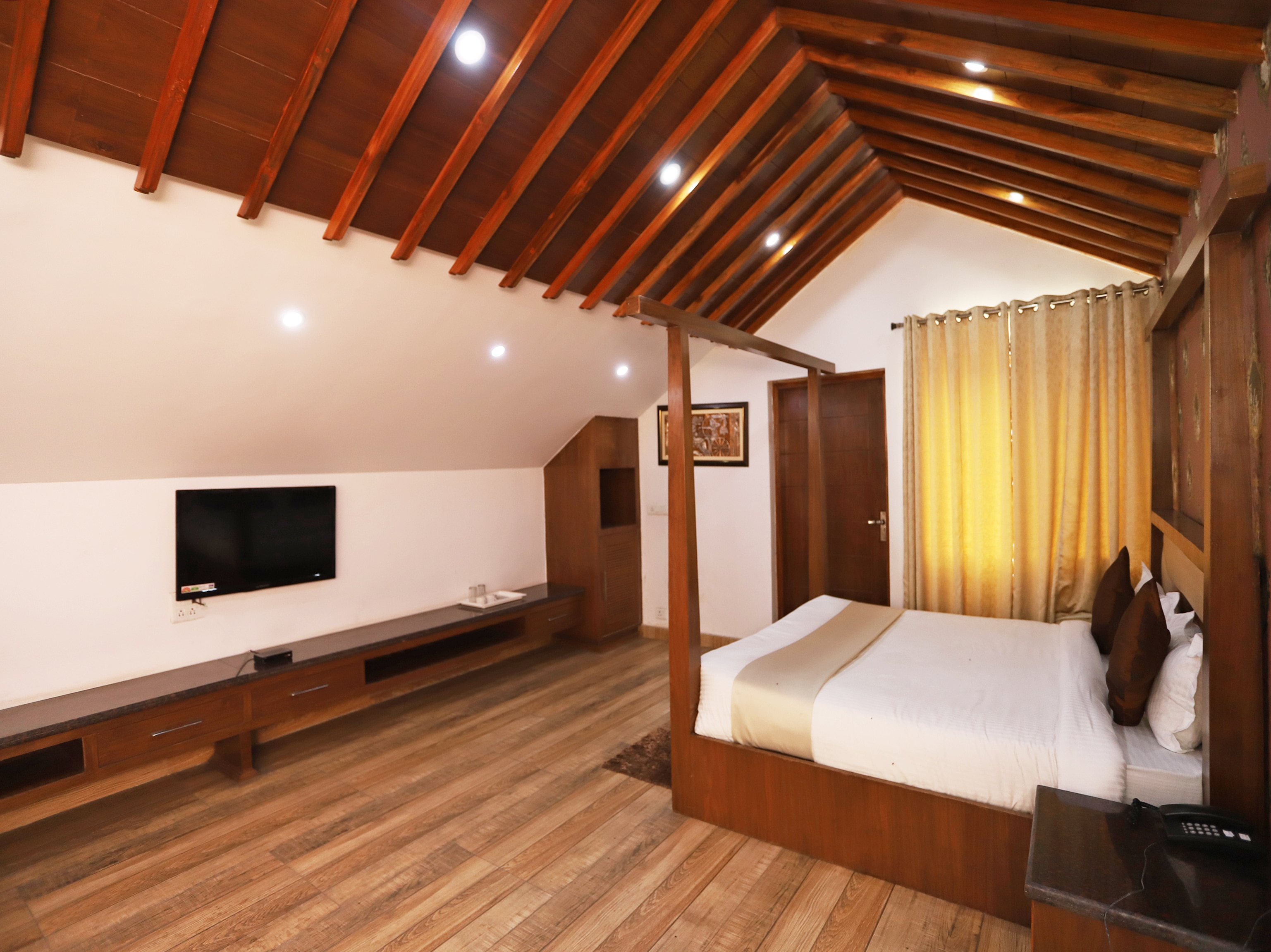 Hotel Silver Castle (Sagar Ratna) - Tap to explore photos