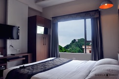 Hotel Sheela Shree Plaza, Jhansi