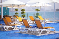 C Central Resort The Palm, Dubai