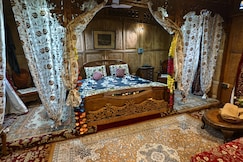 house boat hilton kashmir, Srinagar