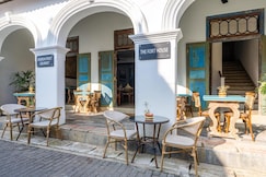 The fort house, Bope-Poddala