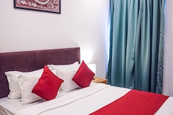 Hotel Paradise, Pune