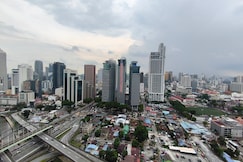 Summer Suites KLCC by CozyNest, Kuala Lumpur