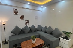 The Vasant Stay | Elegant 2BHK -Airport Transit, Delhi