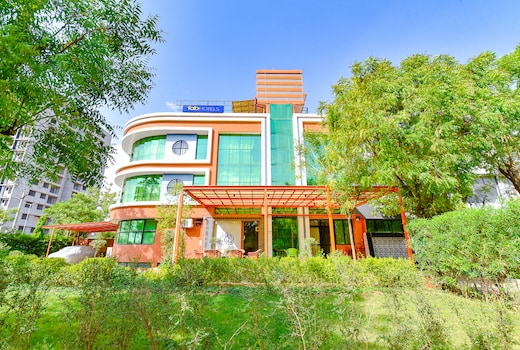 FabHotel Siddharth Corporate - Vavol, Gandhinagar