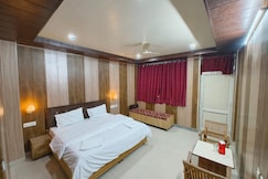 Hotel Khajjiar Regency, Khajjiar