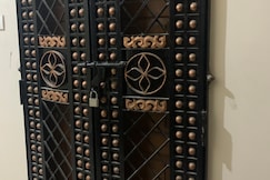 2bhk house at 1st floor fully furnished with 2AC s, Hyderabad