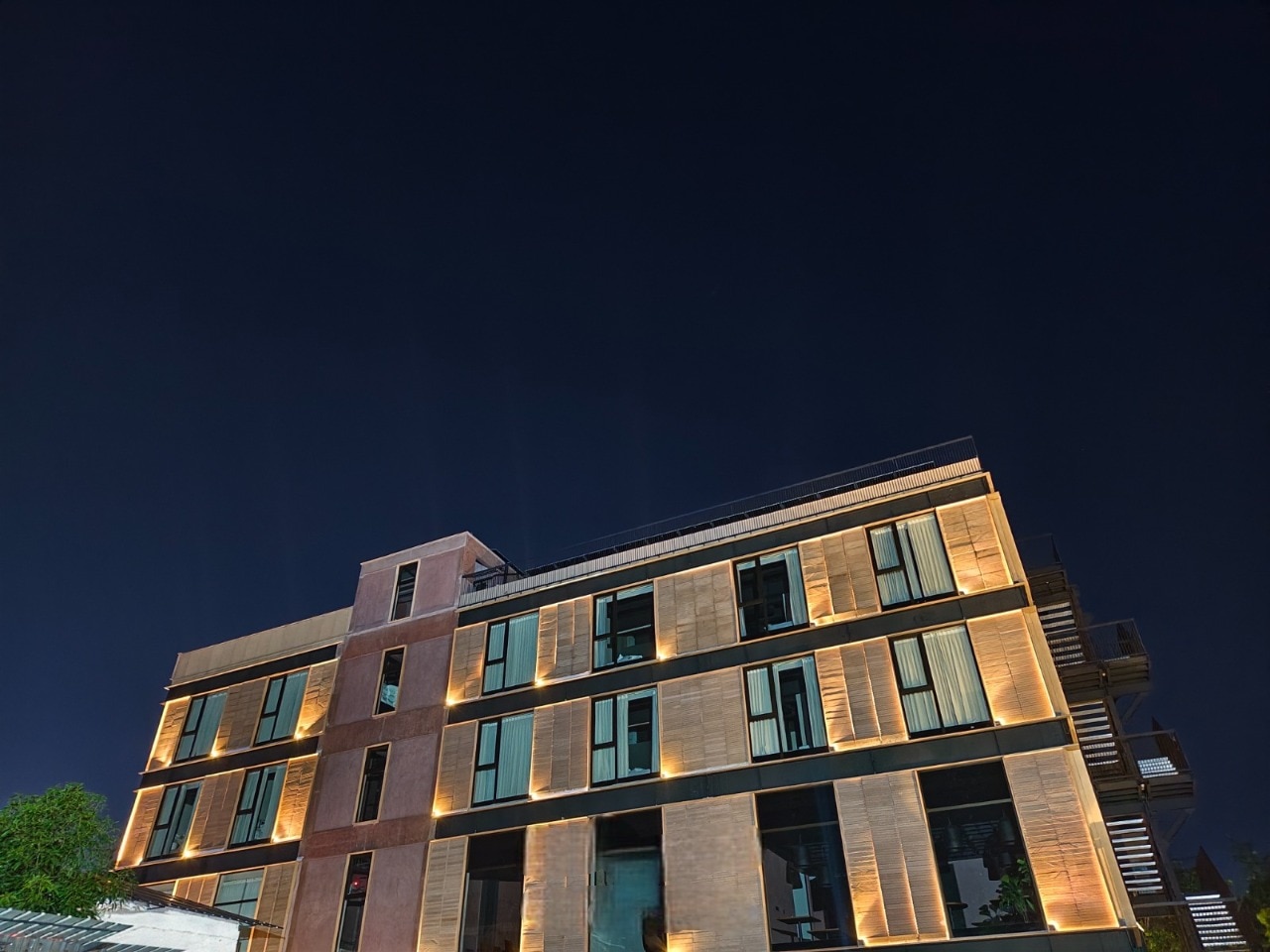 Terratone Boutique Business Hotel - Tap to explore photos