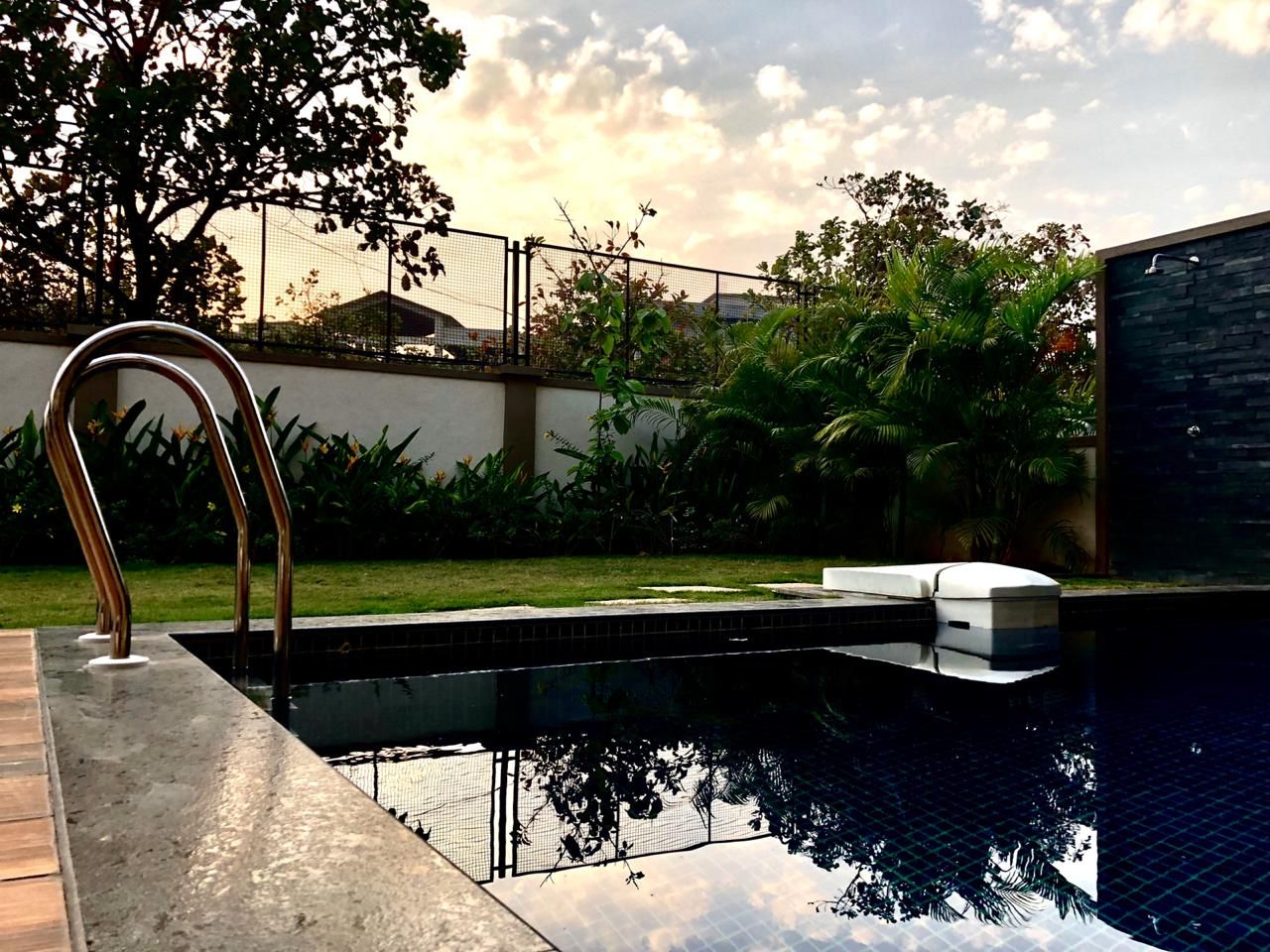 3 BR Luxurious Private Pool In Anjuna - Tap to explore photos