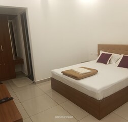 Double Deluxe  AC Room 101