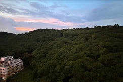 Casa Symphony-Spacious Studio in Baner-Pashan, Pune