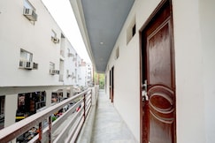 Hotel O Tilak hotel 24 Sector 27 Near by Vinayak Hospital Gali no-6, Noida