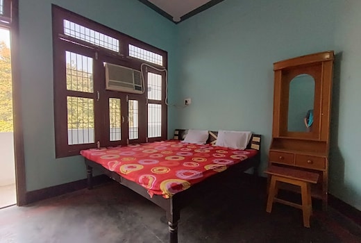 Hotel O Home Madhav Homestay