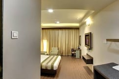 Hotel Signature, Kagal