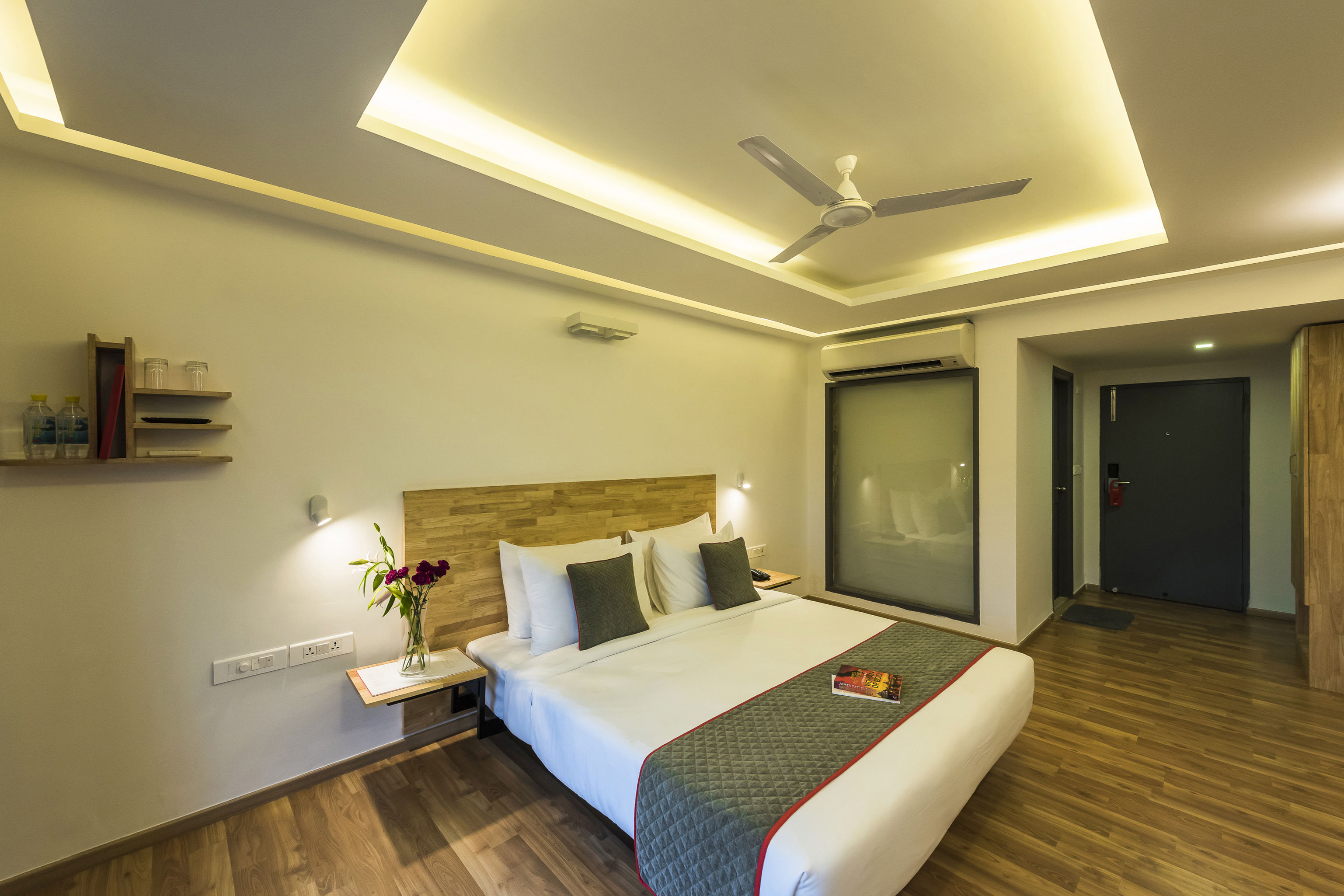 Oyo Townhouse 014 Mg Road Bangalore Bengaluru Inr 1003 Off