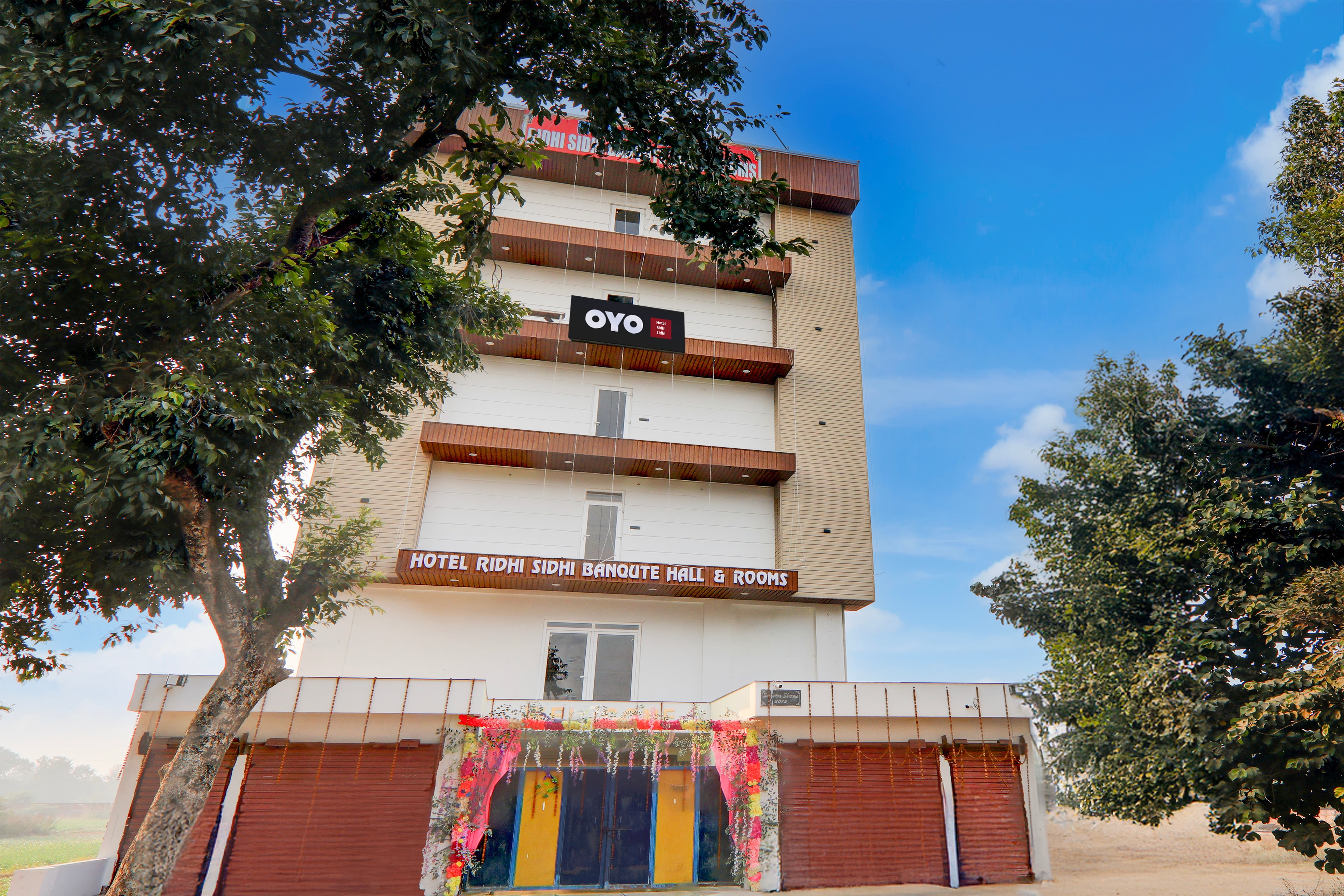 Hotel O RIDHI SIDHI BANQUET HALL & ROOMS - Tap to explore photos