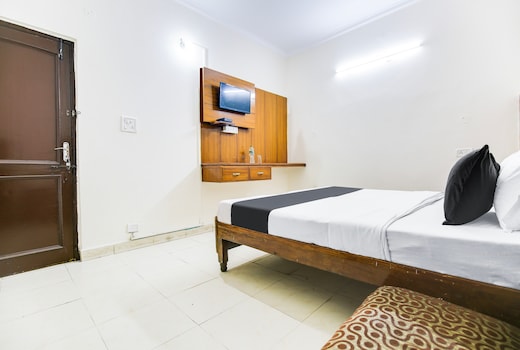 Hotel O Skyfox