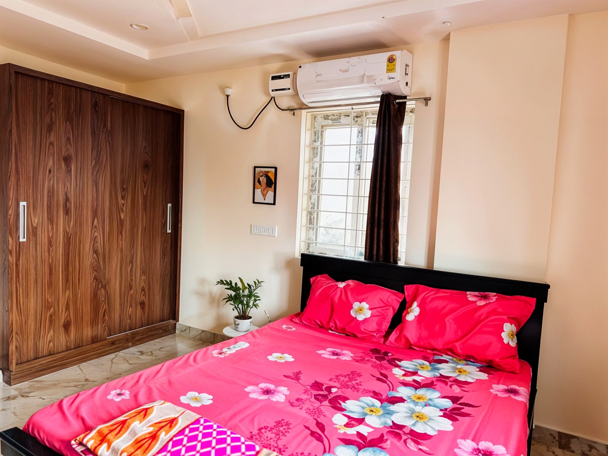 3BR Hill View Apartment in Gachibowli, Hyderabad By Homeyhuts - Tap to explore photos