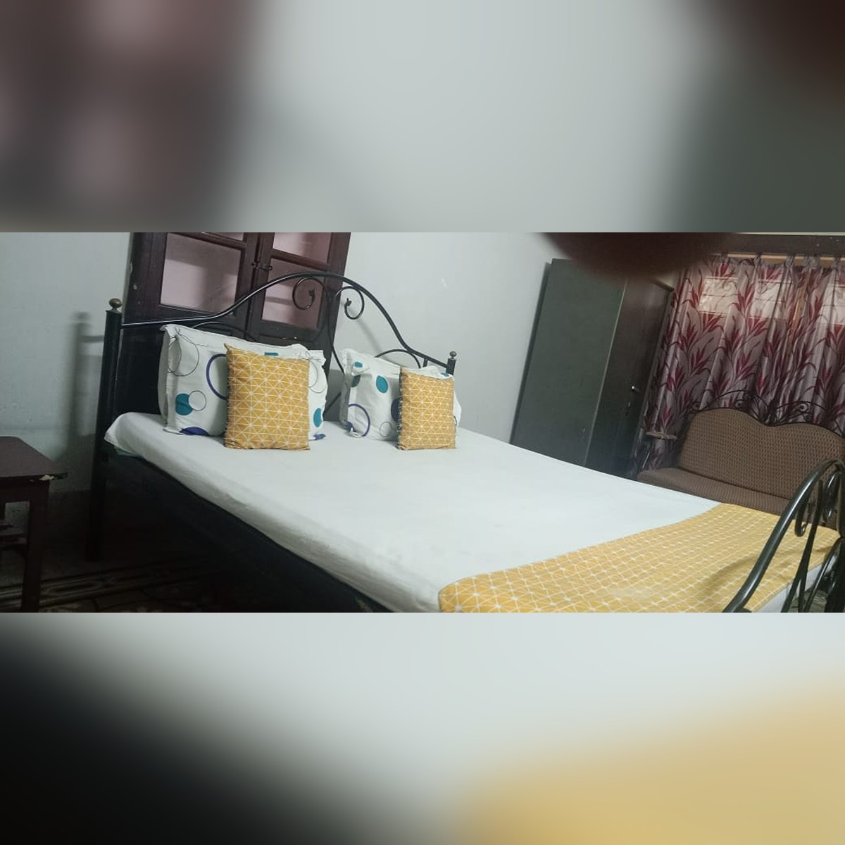 Sadhna Homestay in Jodhpur park opposite EEDF hospital - Tap to explore photos