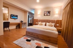 Divine The Elite Zong, Lachung (Pure-Veg Property), Lachung