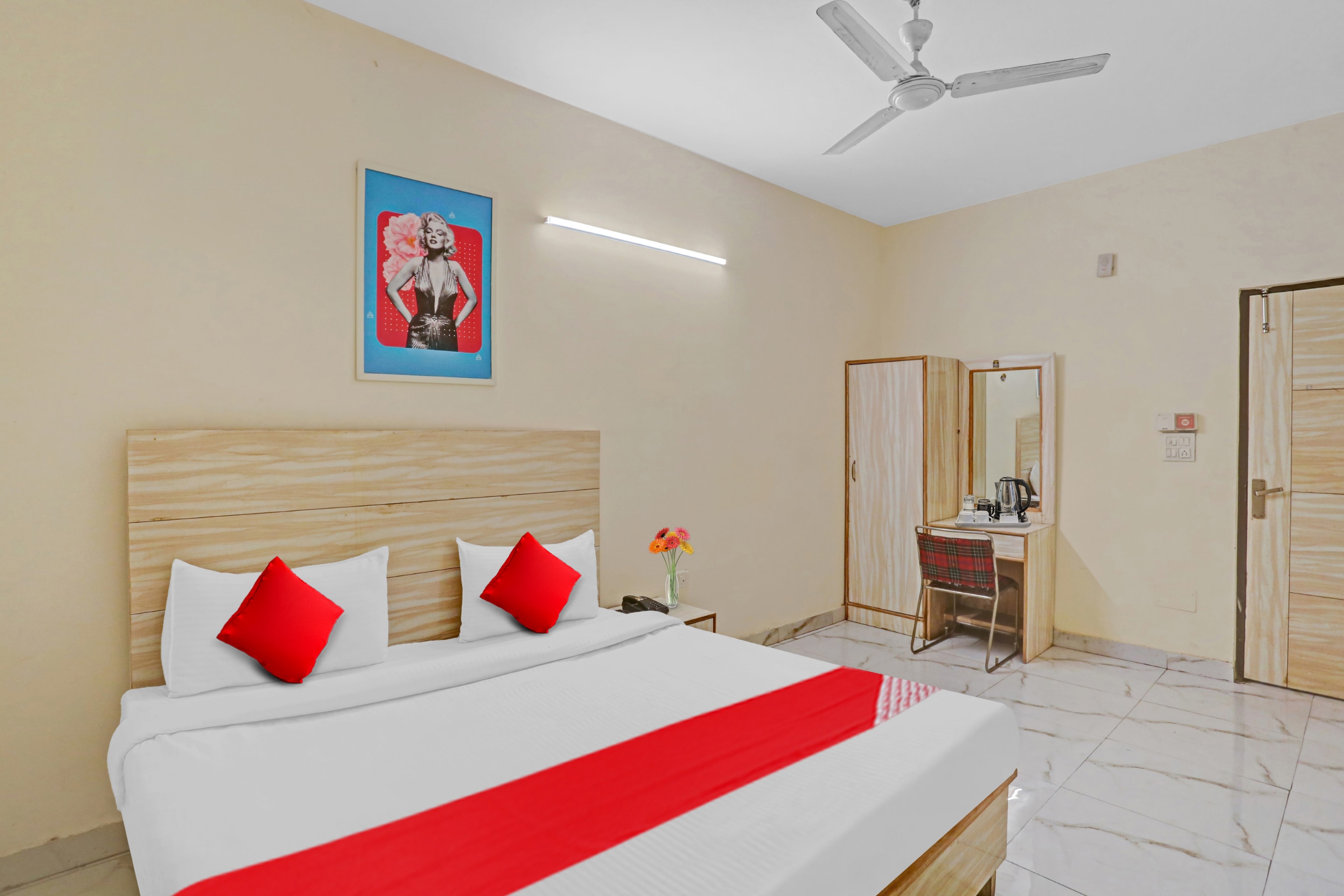 OM RESIDENCY NEAR LOTUS TEMPLE NEAR BY BIKANER SWEET - Tap to explore photos
