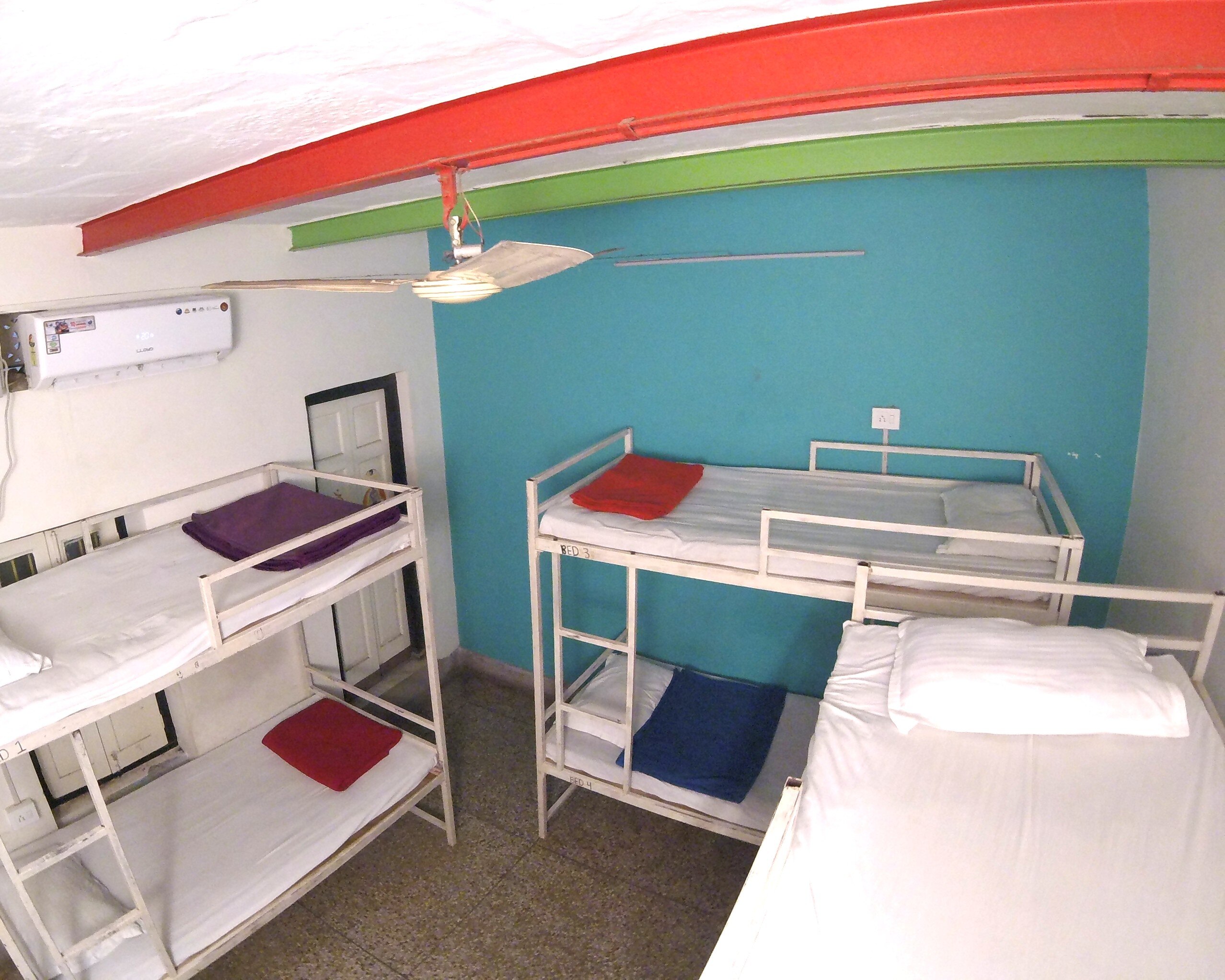 Brick Lane Hostel - Tap to explore photos