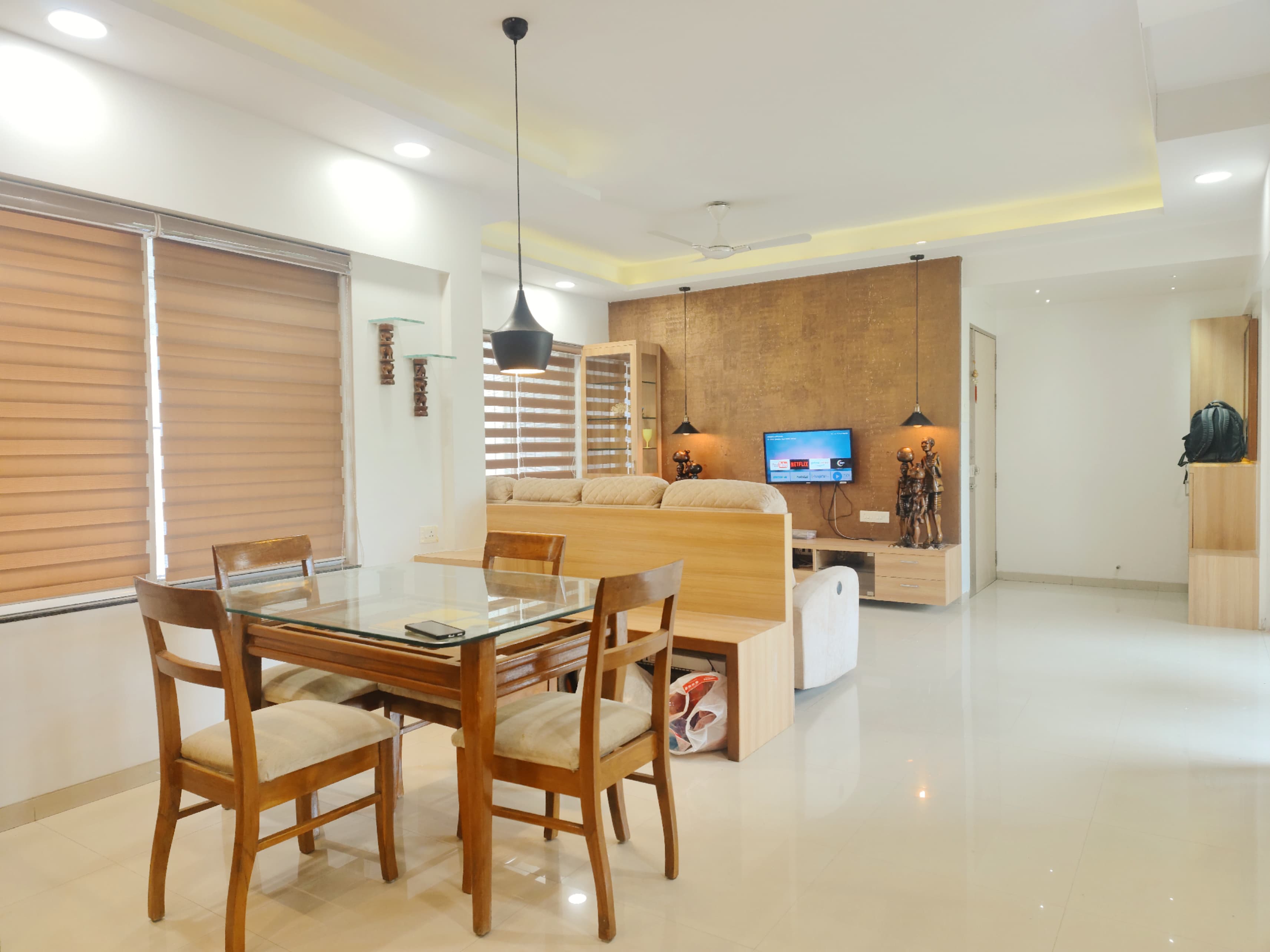 Caroline 2BHK apartment - Tap to explore photos