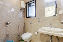 Spacious Cozy 1bhk Santacruz, Mumbai