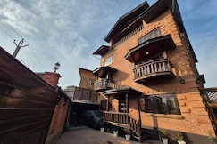 Hotel Tahaa Inn, Srinagar
