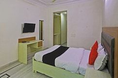 Collection O Royal Residency S30, Noida