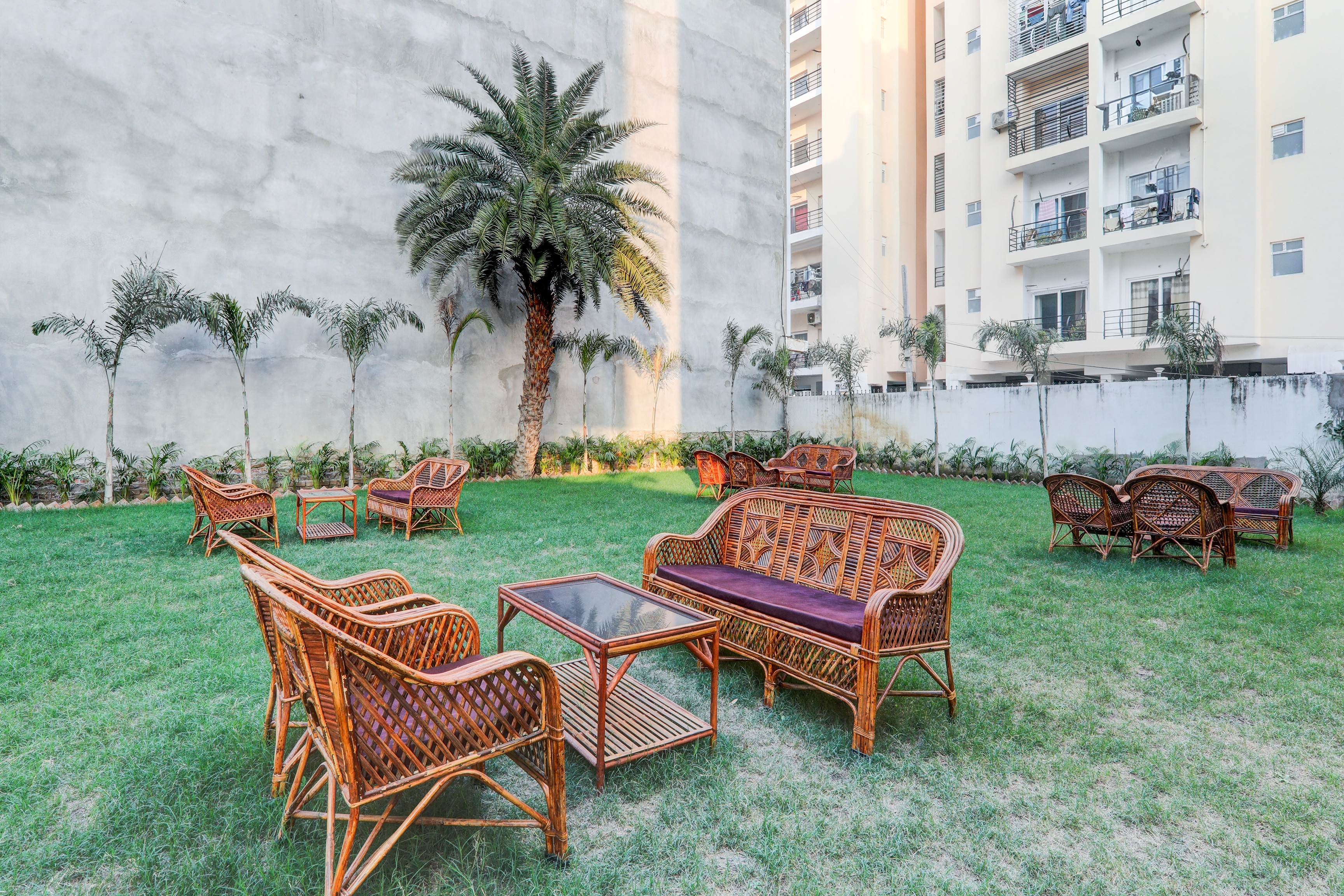 Super Hotel O BBD Lucknow Formerly 7th Heaven - Tap to explore photos