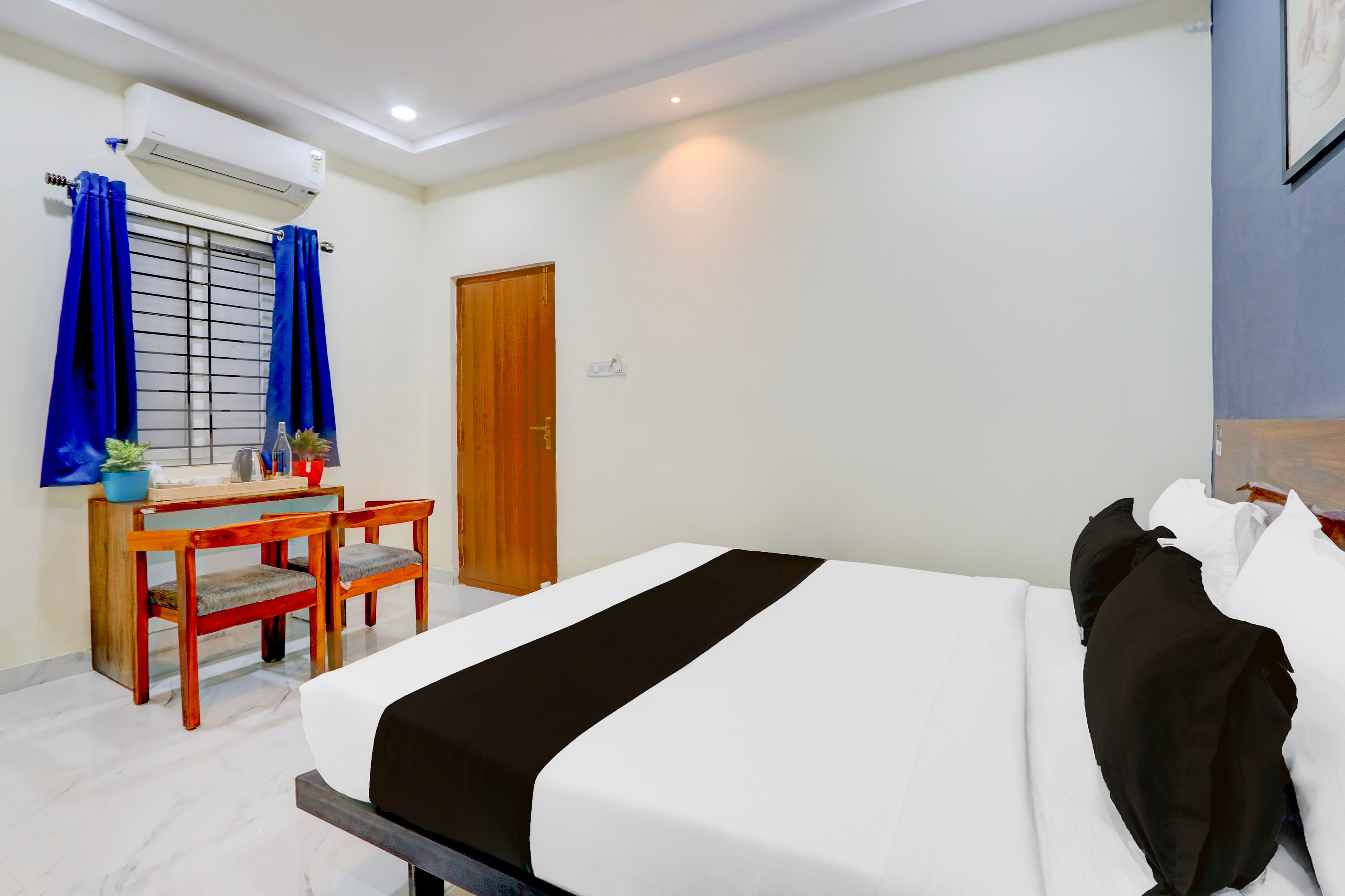Super Collection O Hotel RIO Dilsukhnagar - Tap to explore photos