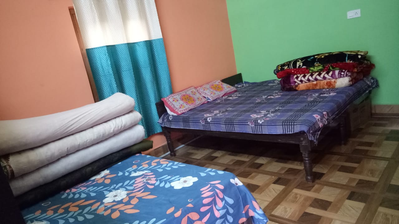 Vaibhav home stay - Tap to explore photos