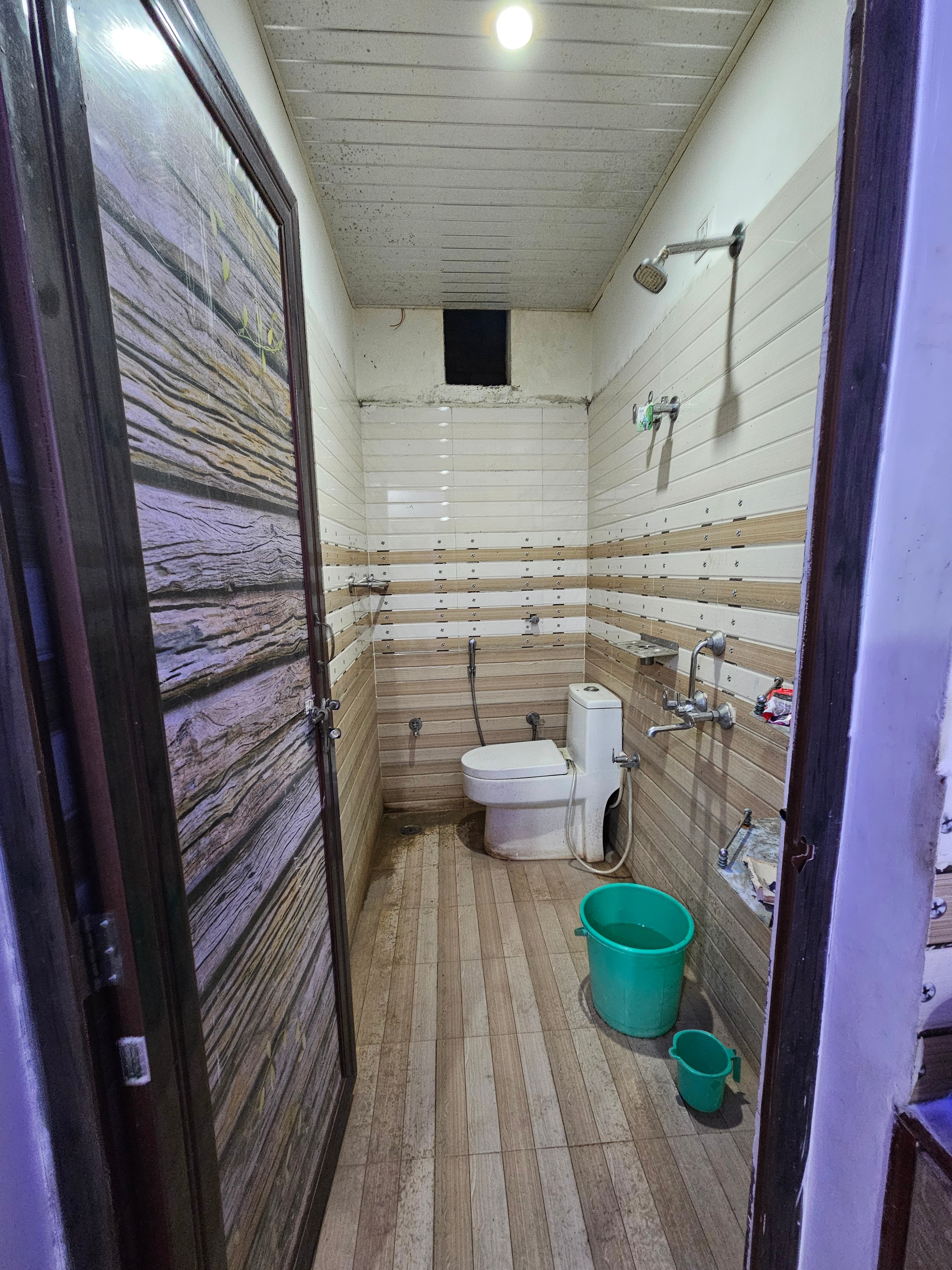 Radhey krishna homestay - Tap to explore photos