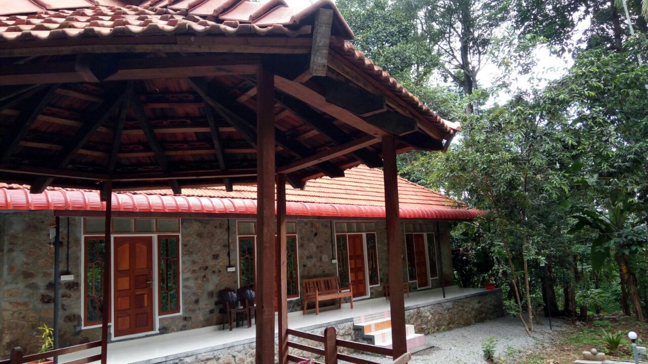 HOTEL BLACK FOREST Munnar INR 441 OFF   2  3  2  5   Deal Hotel