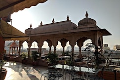 Gypsy Monkey, Jaipur