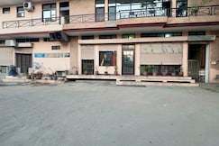 Hotel Pal Regency, Rajpura